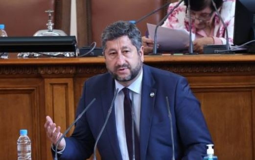 Лидерът на Демократична България Христо Иванов призова Корнелия Нинова да